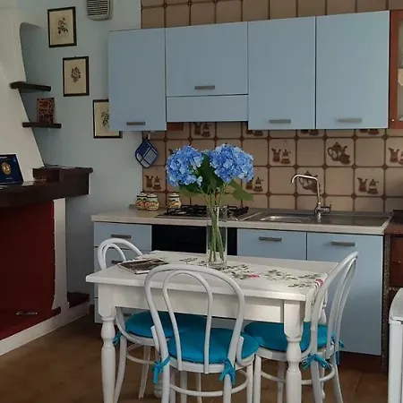 Dona Sisa Apartment *