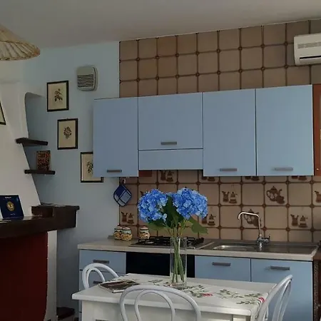 Dona Sisa Siniscola